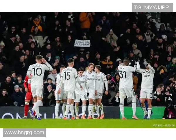 德甲激战：多特蒙德与皇马战成平局绝杀瞬间震撼全场分析